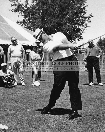 Jack Nicklaus sequence, Roll 99 image 56 - Historic Golf Photos
