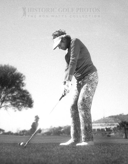 Betsy Rawls, 1974 SWING SEQUENCE - Historic Golf Photos